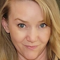 crystal Naken