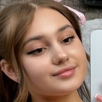 cutie.lucy Naken