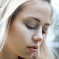 Dagny Paige Naken