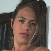 Daizie Kellogg Naken