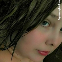 dangerousq93 Naken