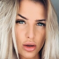 Dani Angel Naken
