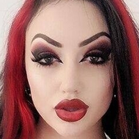 Dani Divine Naken