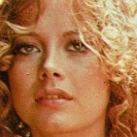 Daniela Doria Naken