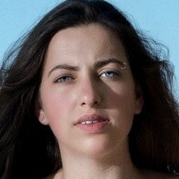 Danielle Holzman Naken