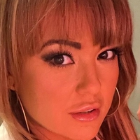 Danielle Nicholls Naken