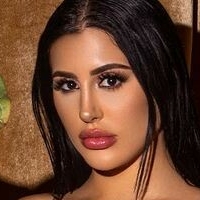 Danielle P Naken