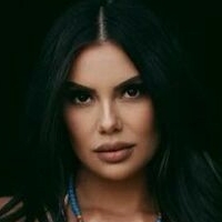 Danielle Ruiz Naken