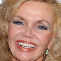 Deanna Lund Naken