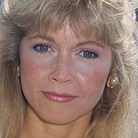 Debra Sandlund Naken