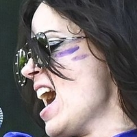 Delila Paz Naken