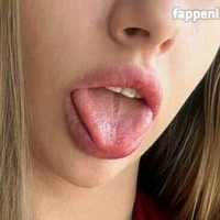 di_hot_1 Naken