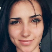 Diana Cu Melancia Naken
