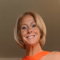 Dina Brown Naken