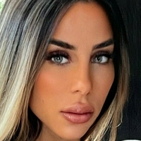 divaone Naken
