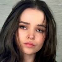 Dove Cameron Naken