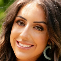 Dr. Britt Baker Naken