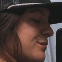 Duramax.queen Naken