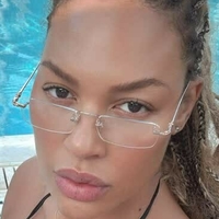 Ecambage Naken