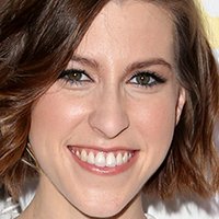 Eden Sher Naken