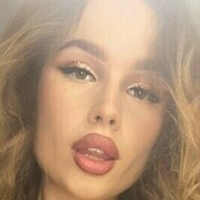 eelina Naken
