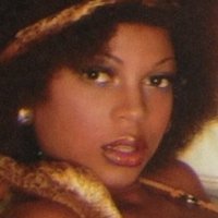 Elana Pettigrew Naken