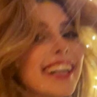 Eleanor Worthington Naken