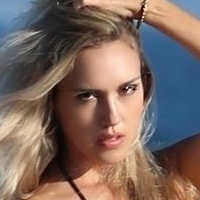 Elena Jole Naken