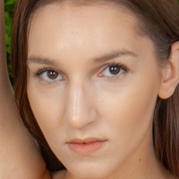 Elena Parkov Naken