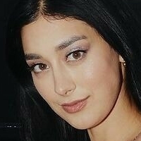 Elif Naken