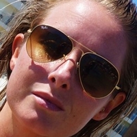 Elin Jaconelli Naken