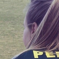 Elise Perry Naken