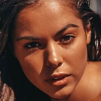 Elissa Burns Naken