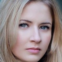 Eliza Bennett Naken
