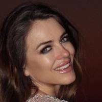 Elizabeth Hurley Naken