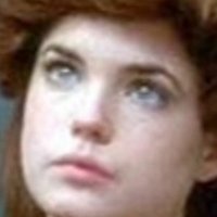 Elizabeth McGovern Naken