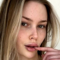 elizabeth_osi Naken