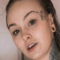 Ellaee Naken