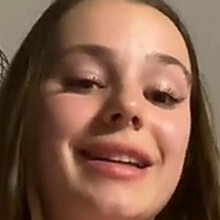 Elle B Naken