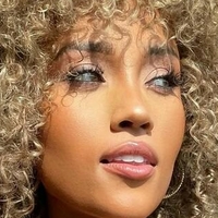 Elle Smith Naken