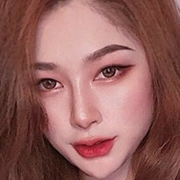 Ellena Ling Naken