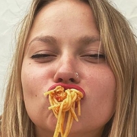 Ellie Duckles Naken