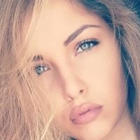 Elodie Hernandez Naken