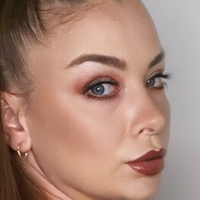 Emelia Paige Naken
