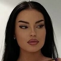 Emilia Emjeni Naken