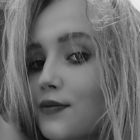 emiliaaverie Naken