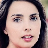 Emilie Cazenave Naken
