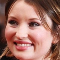 Emily Browning Naken