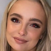 Emily Hewertson Naken