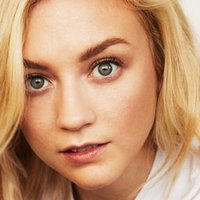 Emily Kinney Naken